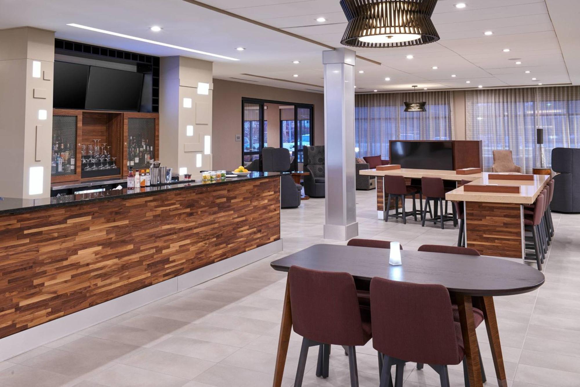 Hotel Courtyard By Marriott Jackson Exterior foto