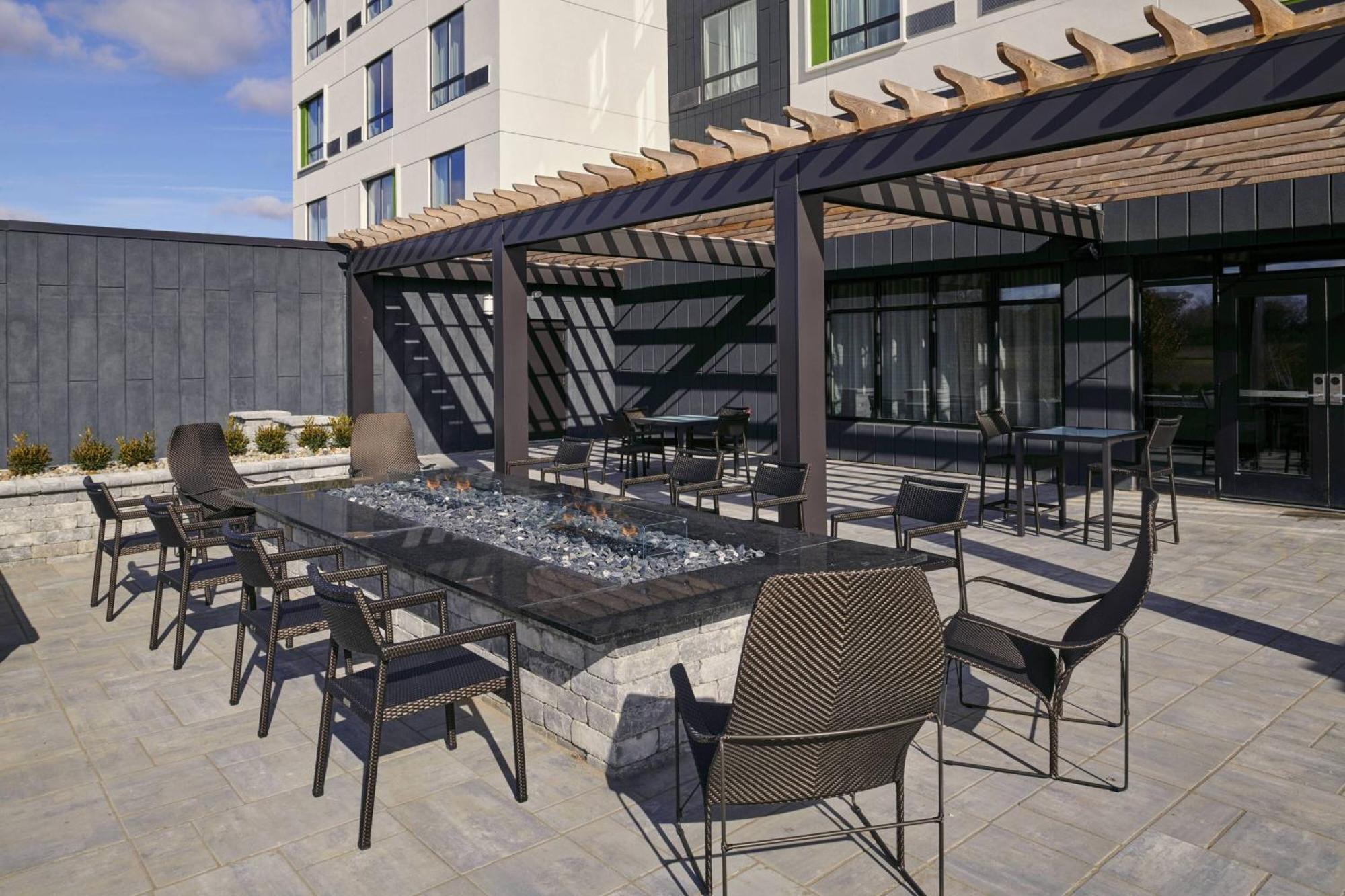 Hotel Courtyard By Marriott Jackson Exterior foto
